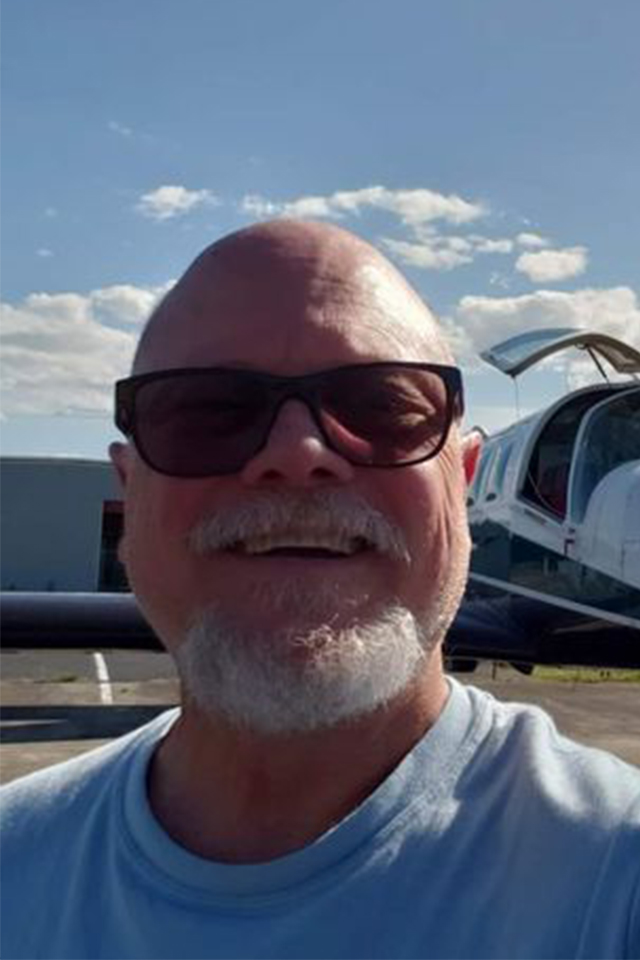 Scott Harris pilot at PNW Skydiving Center